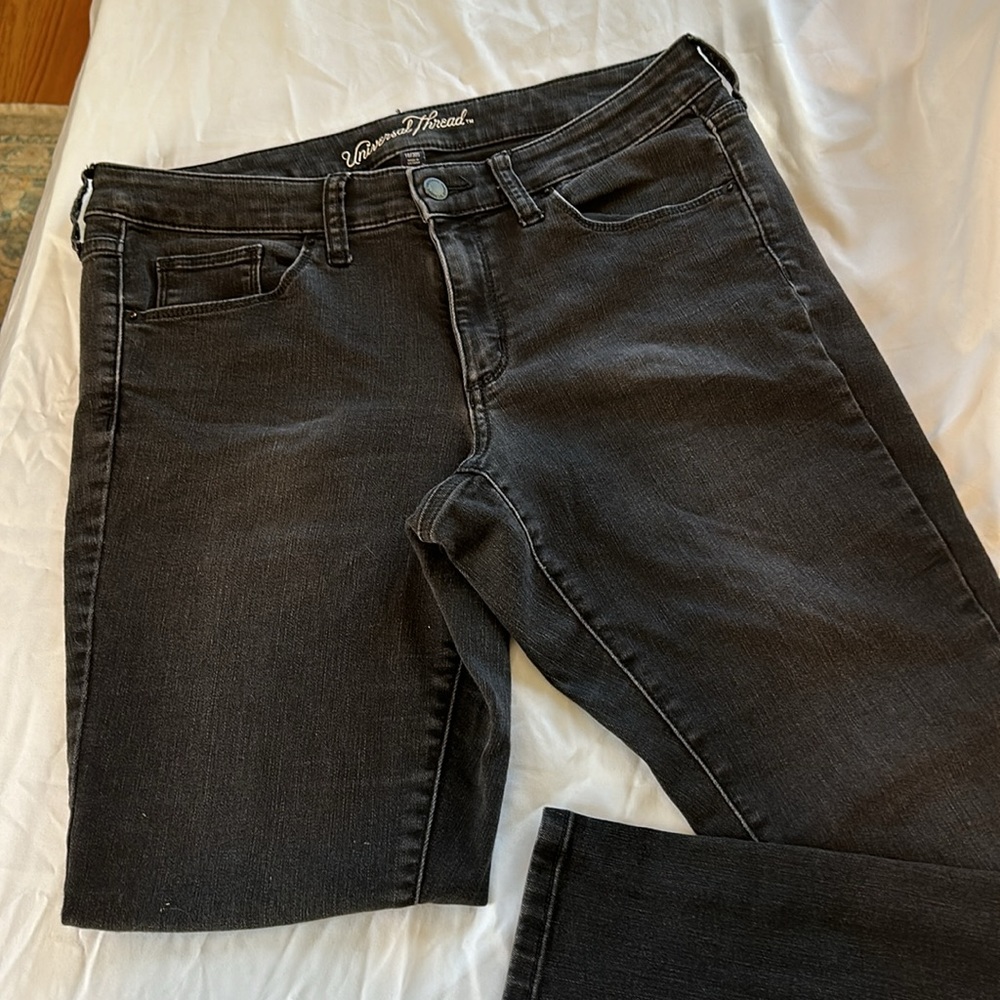 Universal thread - distressed black jeans